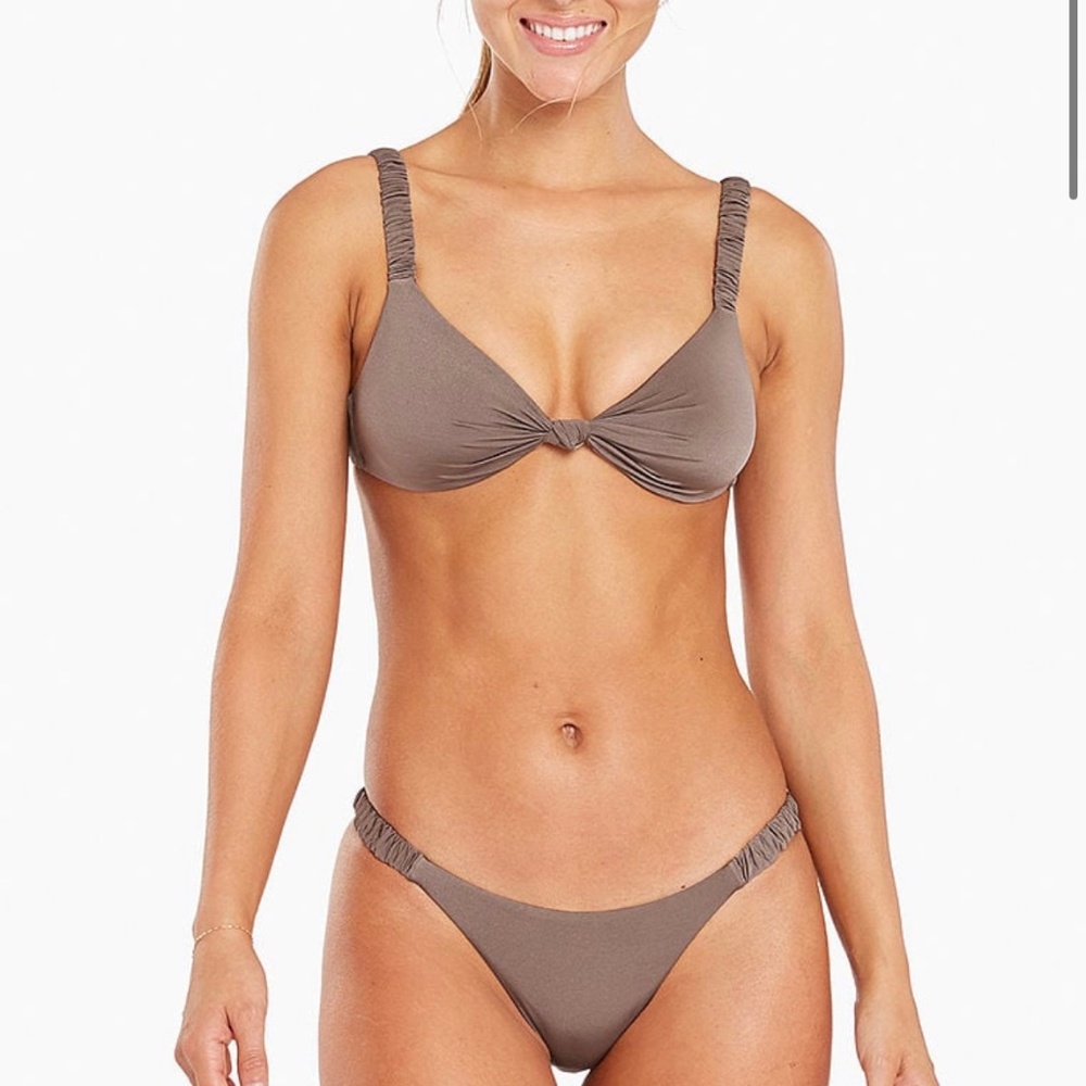 Vitamin A Zuri bikini set